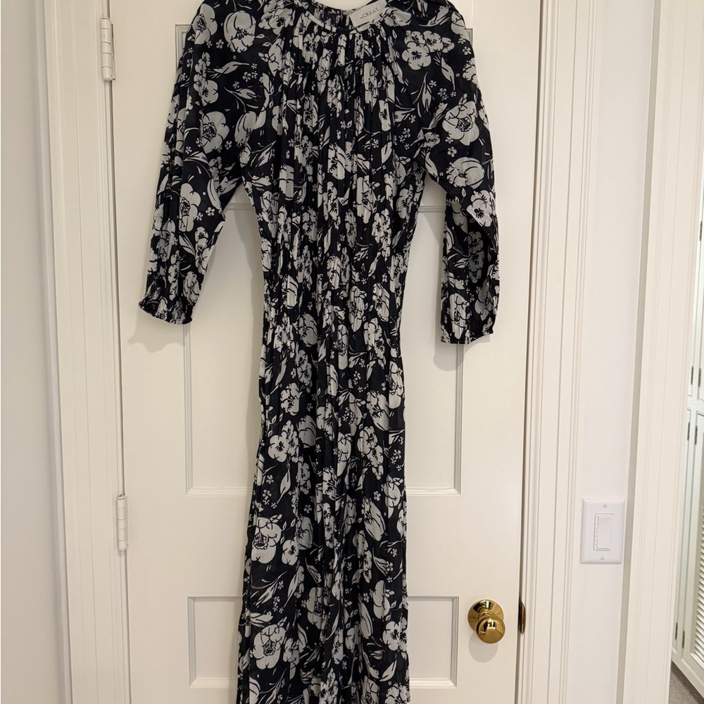 The Great Floral Black and White Dress